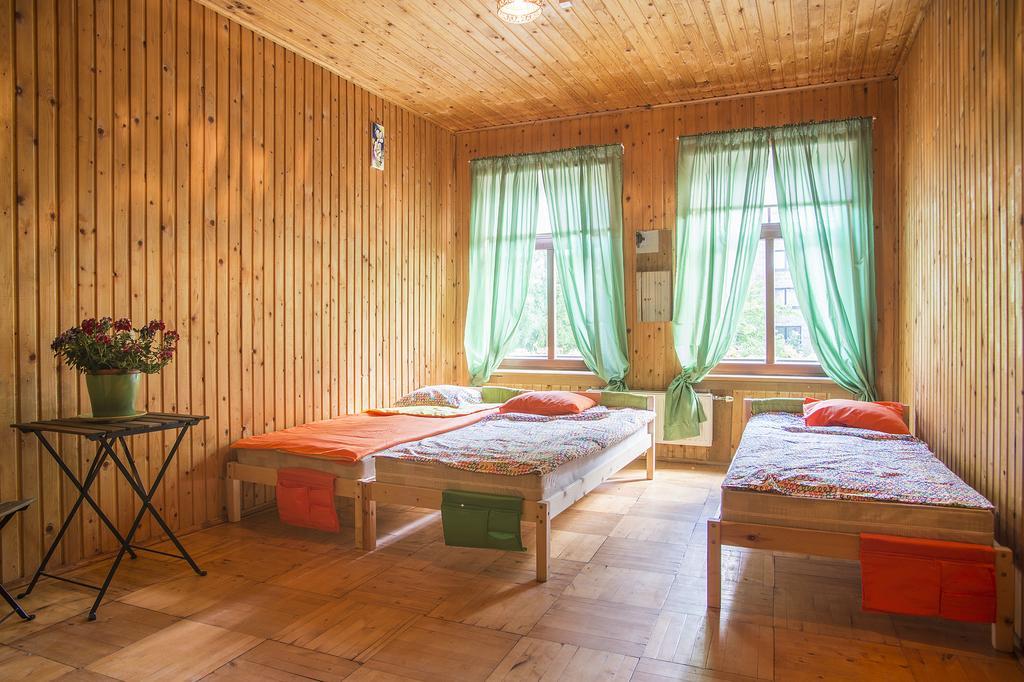 Green Jurmala Hostel Экстерьер фото